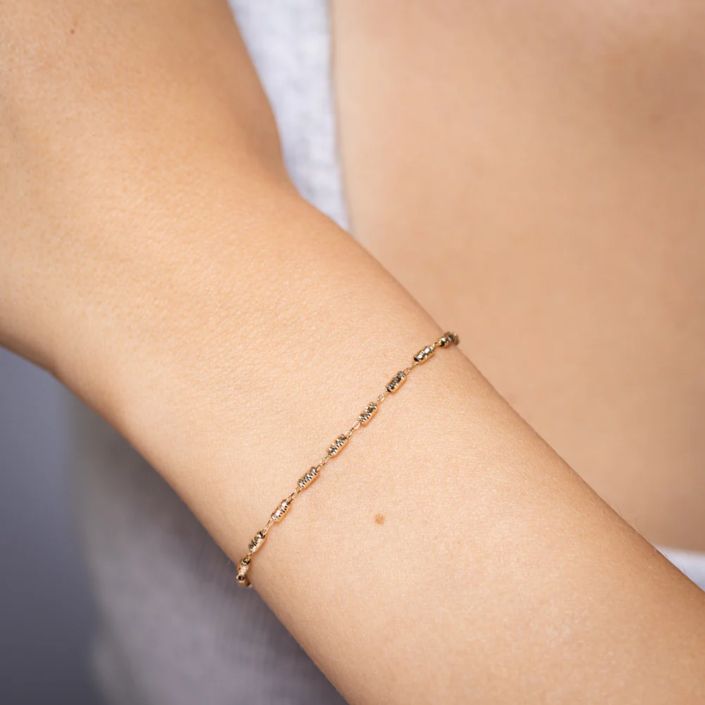 9ct Yellow Gold Fancy Diamond Cut 19cm Bracelet - Image 4
