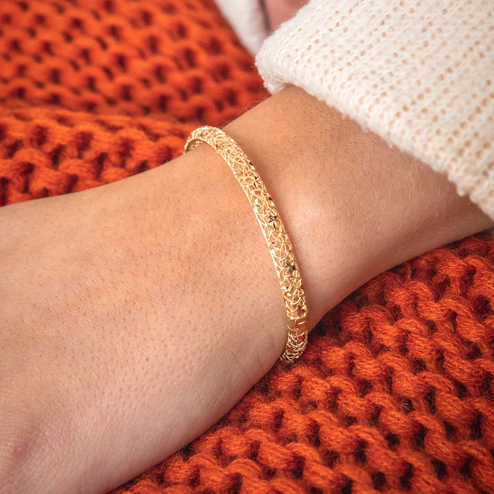 9ct Yellow Gold Fancy Mesh 65mm Bangle - Image 2