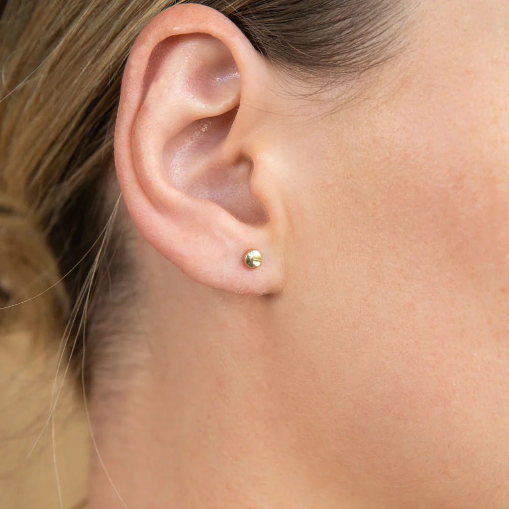 9ct Yellow Gold Flat Stud Earrings - Image 2