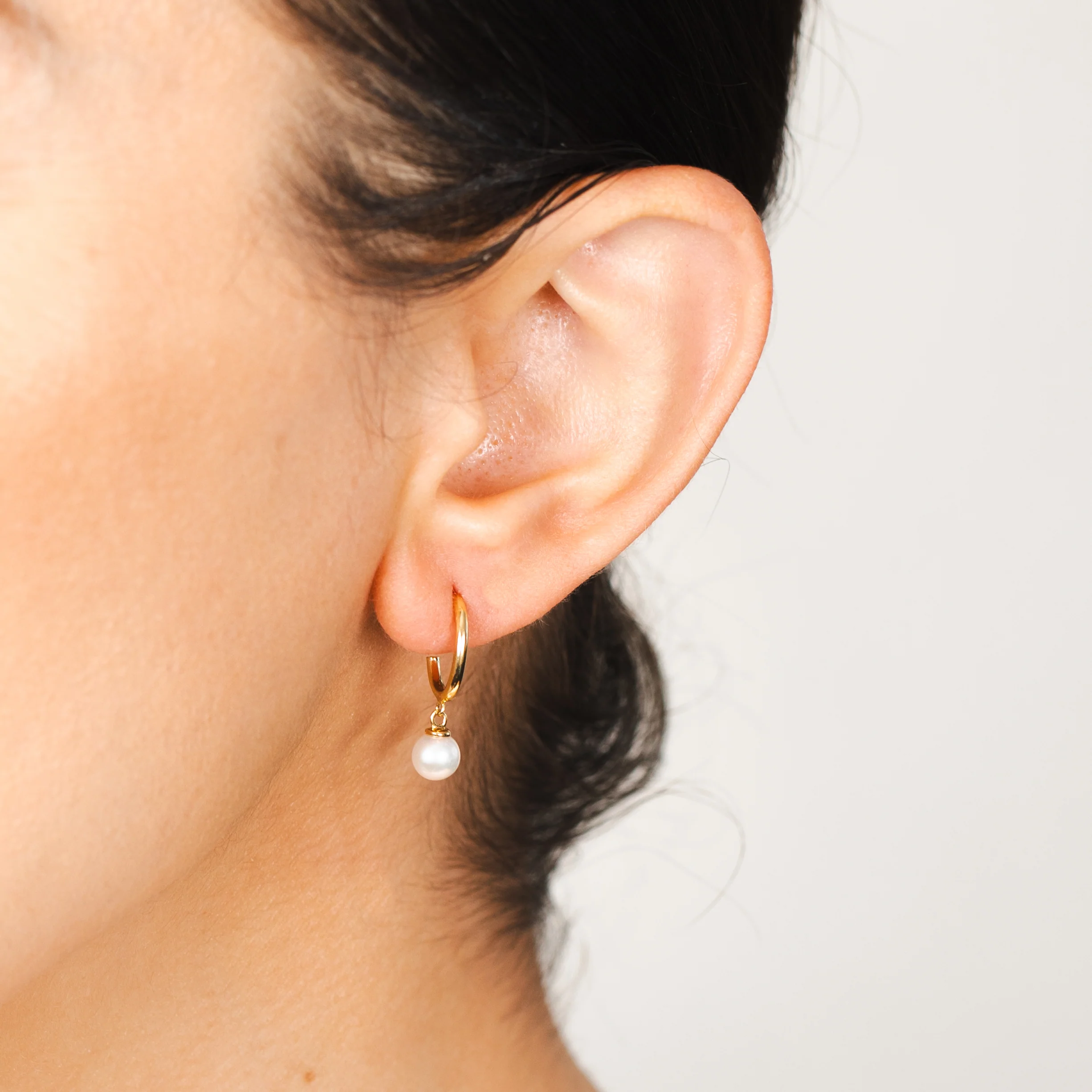 9ct Yellow Gold Fresh Water Pearl On 3/4th Hoop Earrings - Image 2