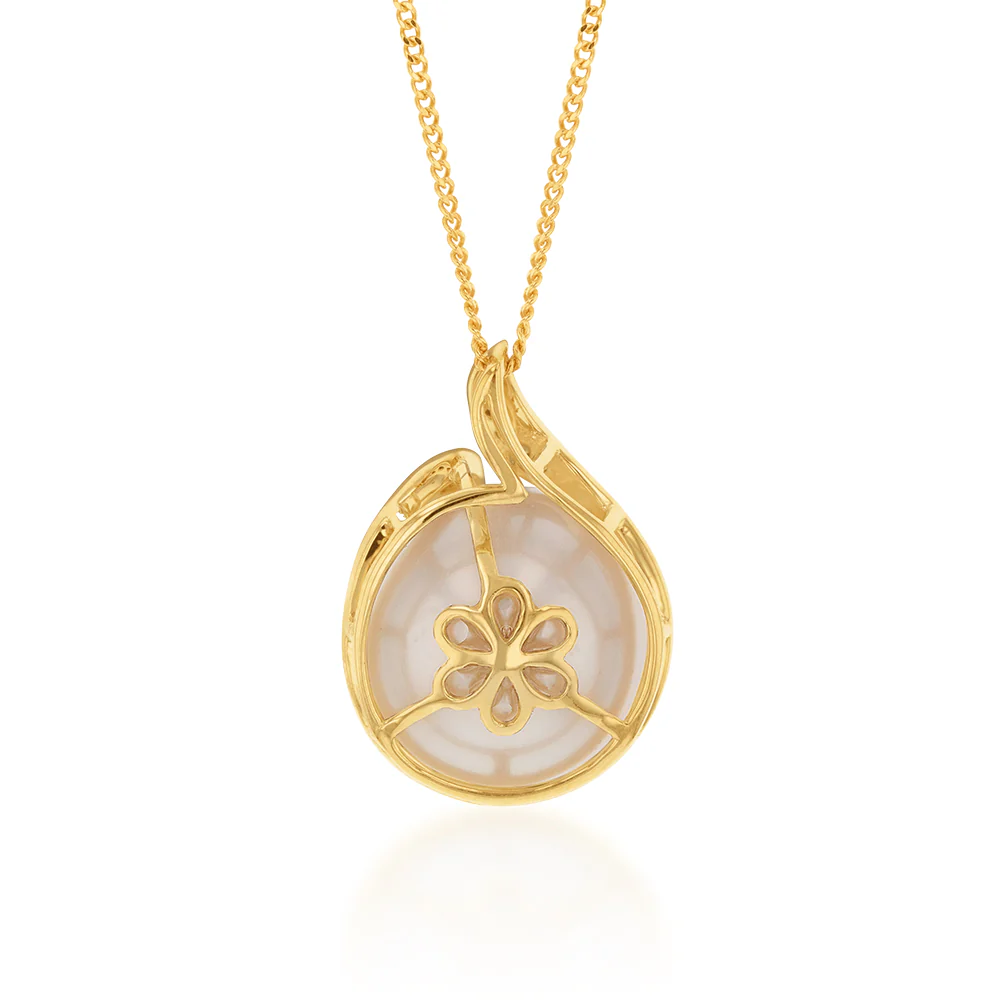 9ct Yellow Gold Golden Pearl and Diamond Pendant - Image 2