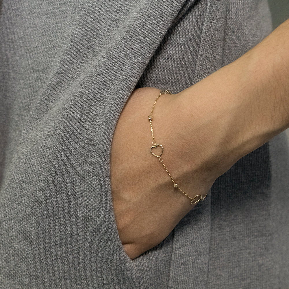 9ct Yellow Gold Heart and Bead 19cm Bracelet - Image 3