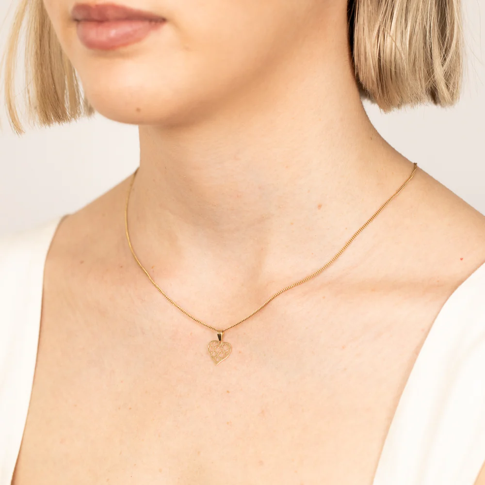 9ct Yellow Gold Heart With Cut Out Hearts Pendant - Image 2