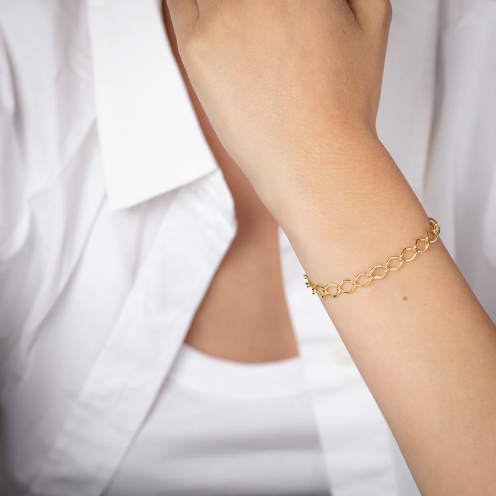 9ct Yellow Gold Hollow 19cm Curb Bracelet - Image 4