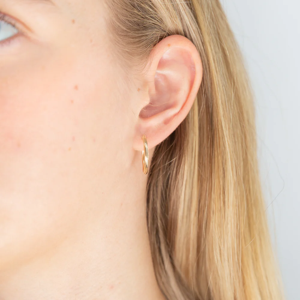 9ct Yellow Gold Hoop Earrings in 15mm with a twist. European Made - Image 2