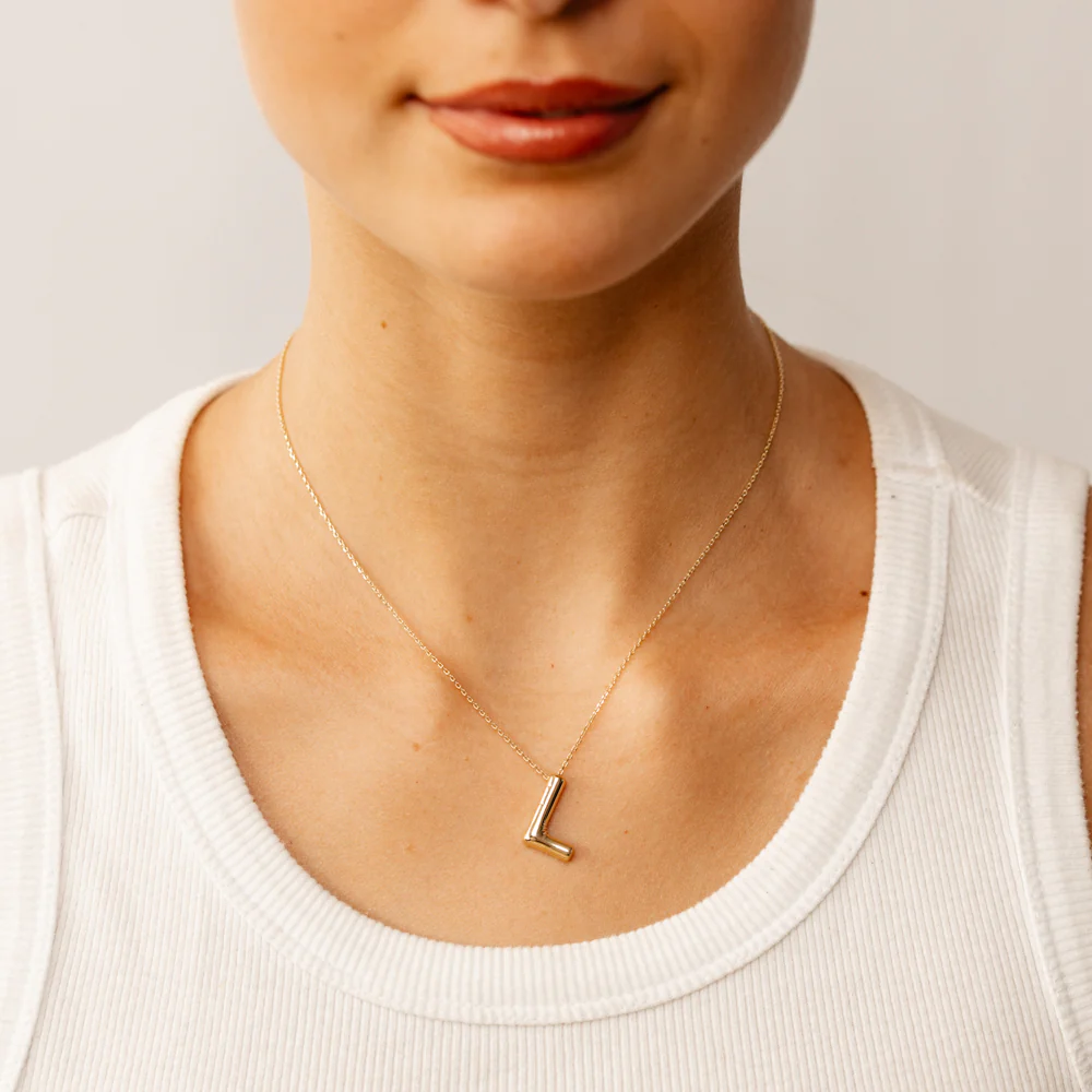 9ct Yellow Gold Initial 'L' Puffed Pendant on 43cm Chain - Image 2