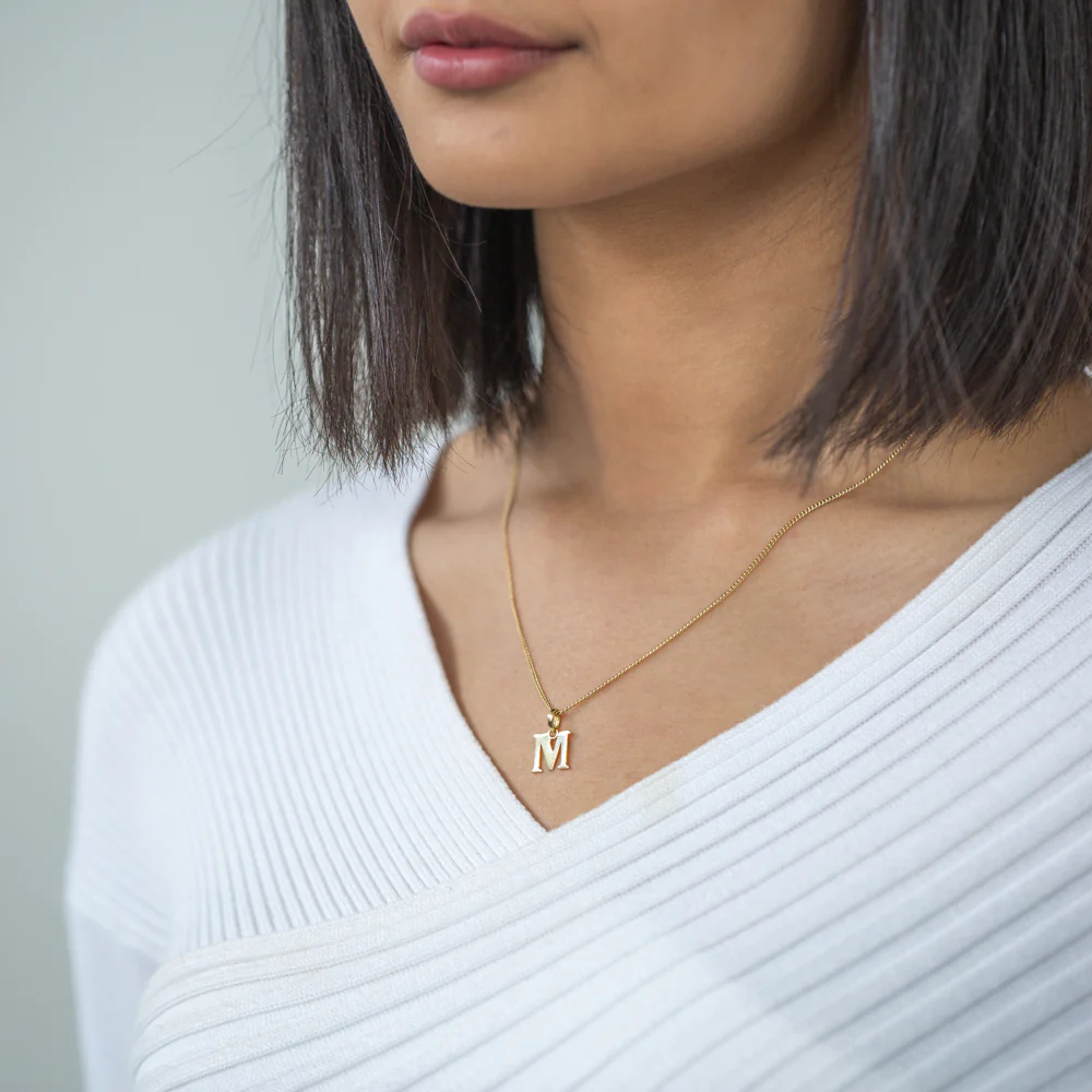 9ct Yellow Gold Initial "M" Pendant - Image 2