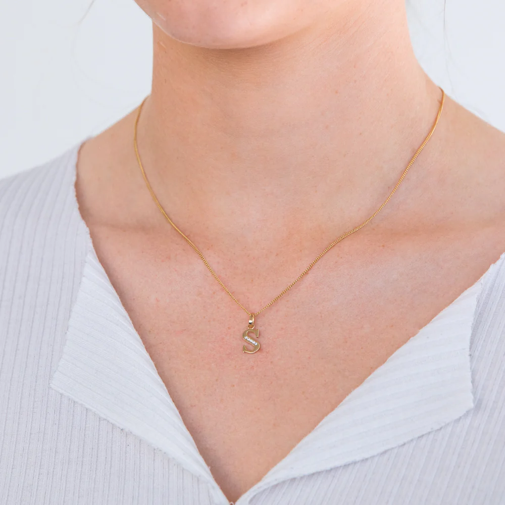 9ct Yellow Gold Initial S Zirconia Pendant - Image 2