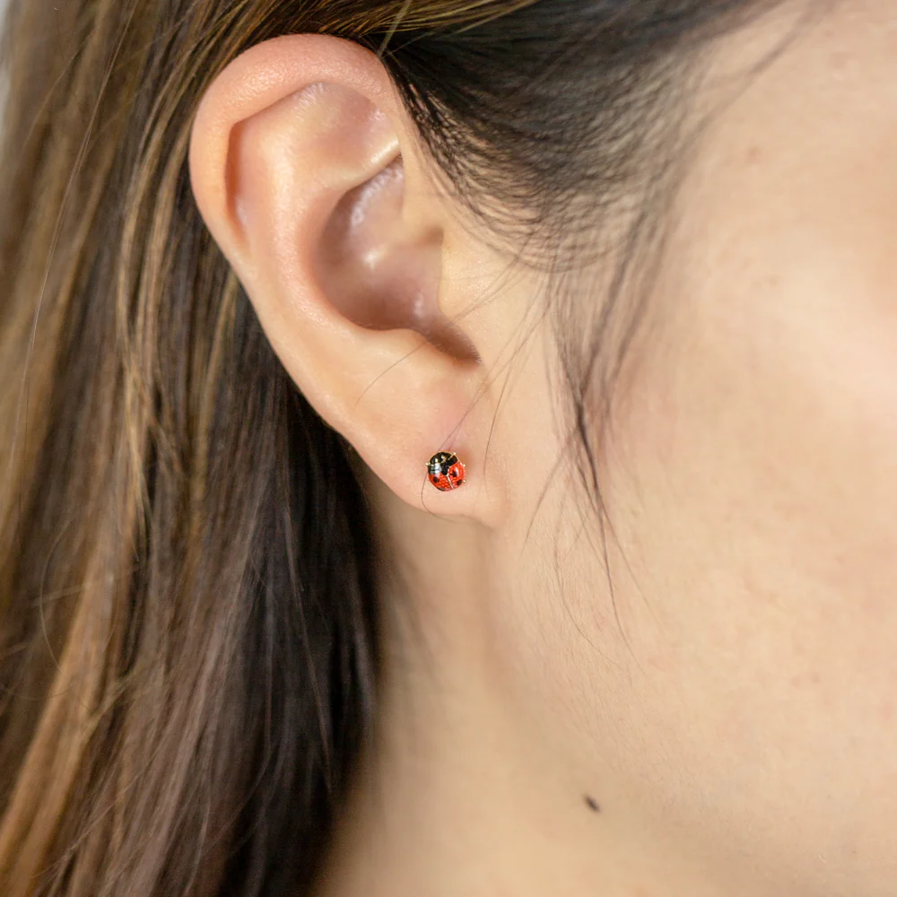 9ct Yellow Gold Ladybug Enamel Stud Earrings - Image 2