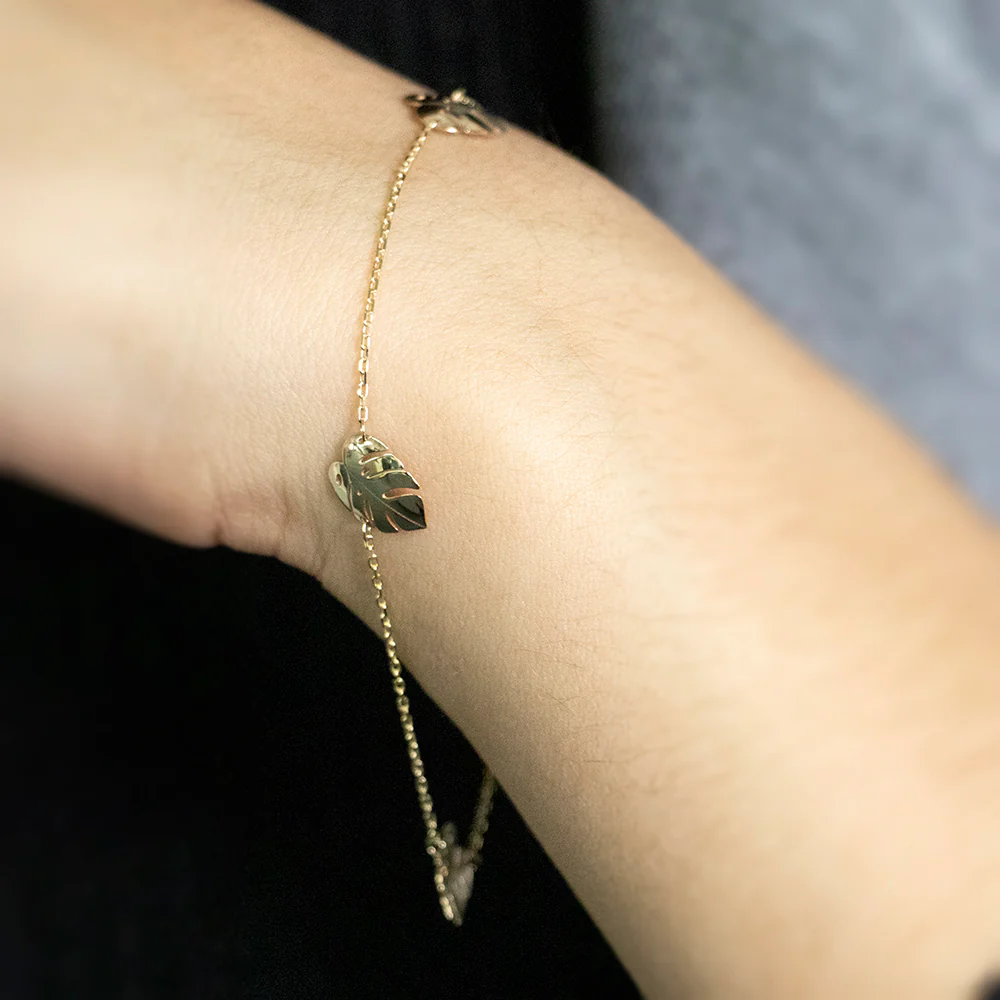 9ct Yellow Gold Leaf 19cm Bracelet - Image 3