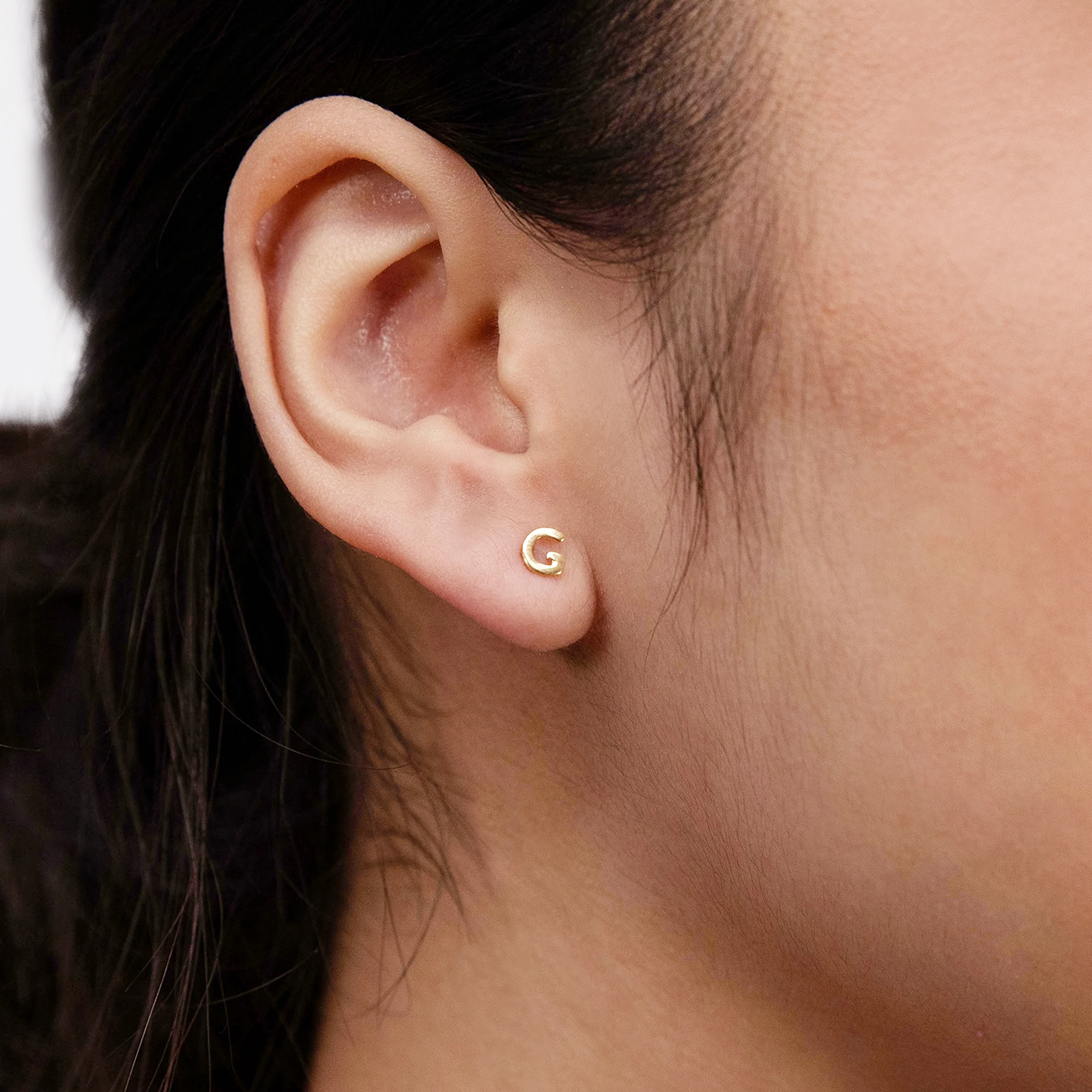 9ct Yellow Gold Mini Initial "G" Stud Earring - Image 2