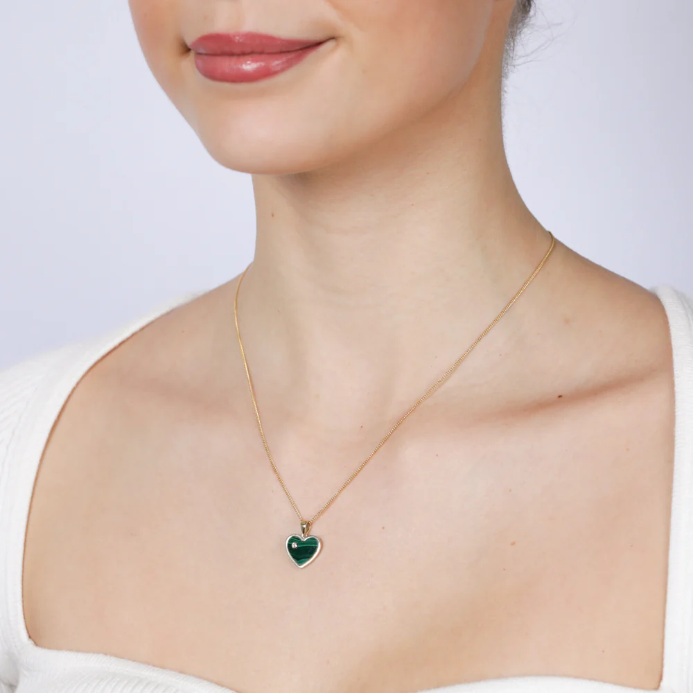 9ct Yellow Gold Natual Malachite Heart Pendant - Image 2