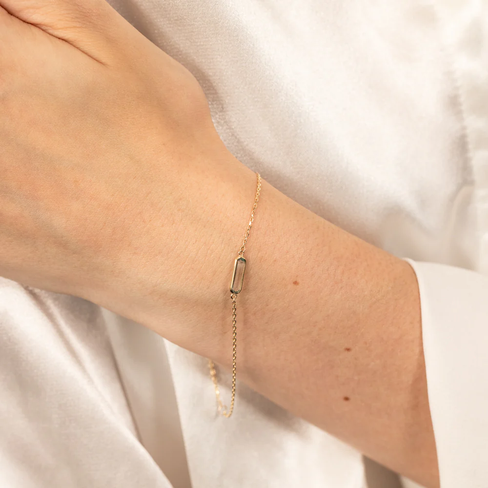 9ct Yellow Gold Natural Blue  Topaz 19cm Bracelet - Image 2