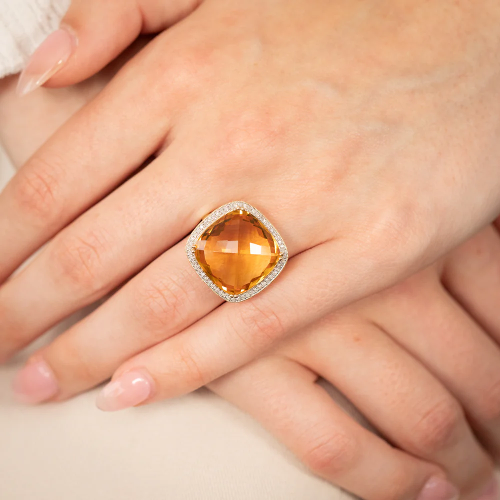 9ct Yellow Gold Natural Citrine And Diamond Ring - Image 4