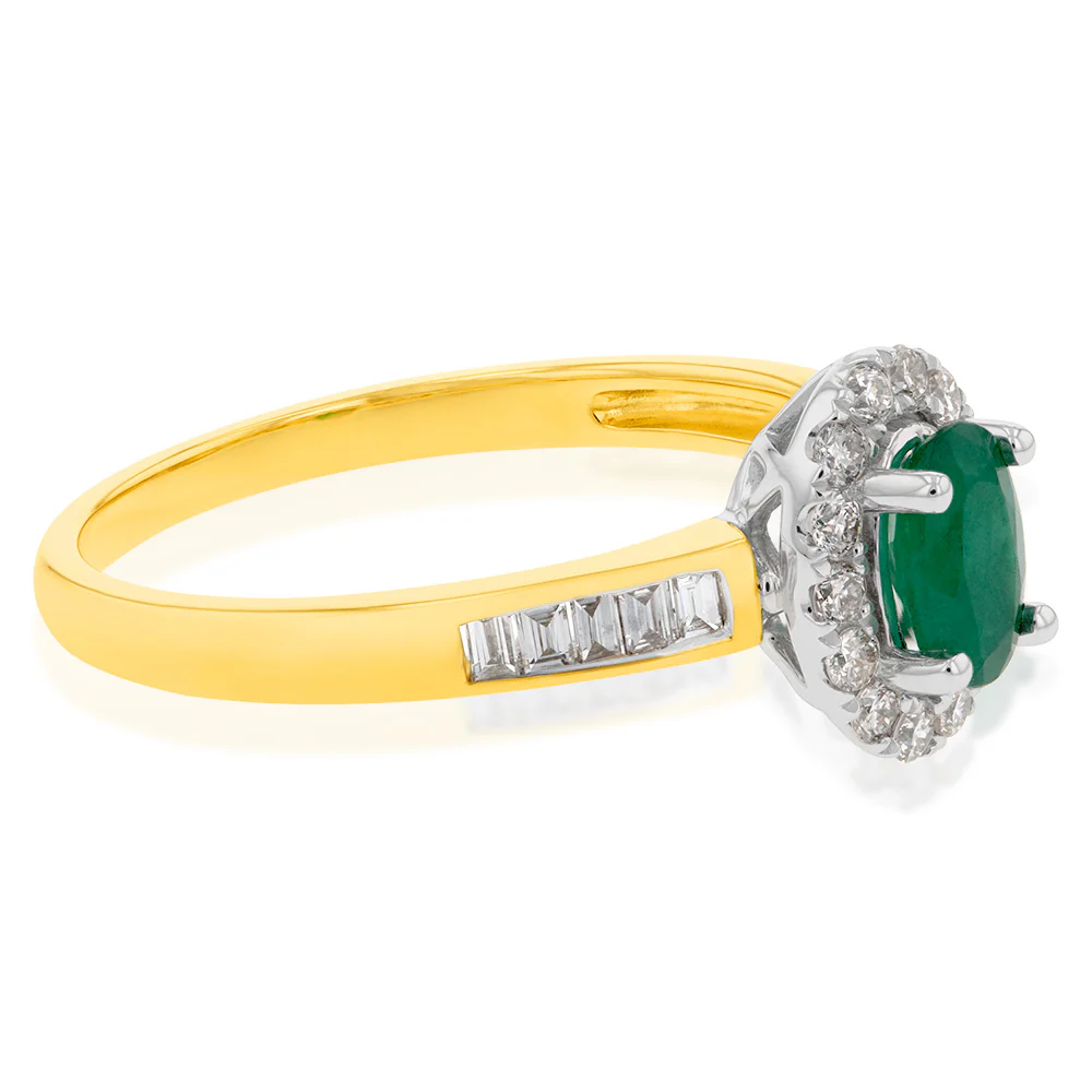 9ct Yellow Gold Natural Emerald and Diamond Oval Halo Ring - Image 2