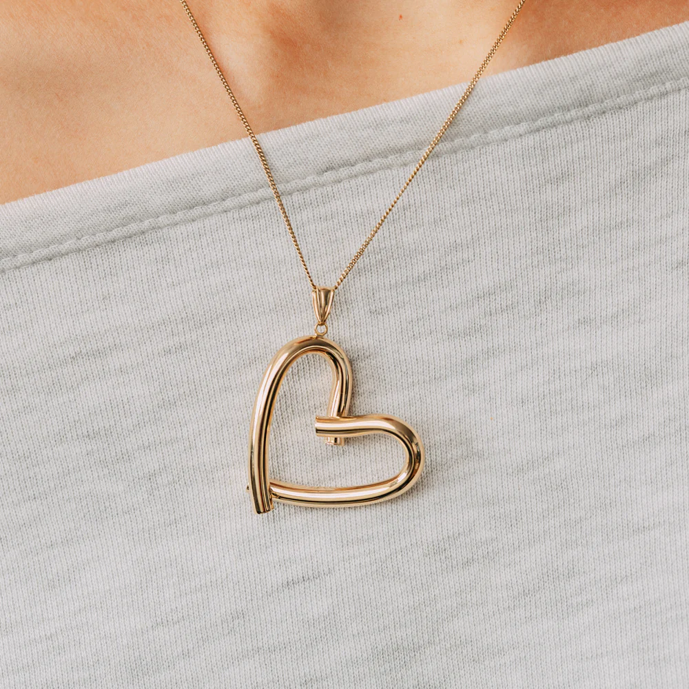 9ct Yellow Gold Open Heart Large Pendant - Image 3