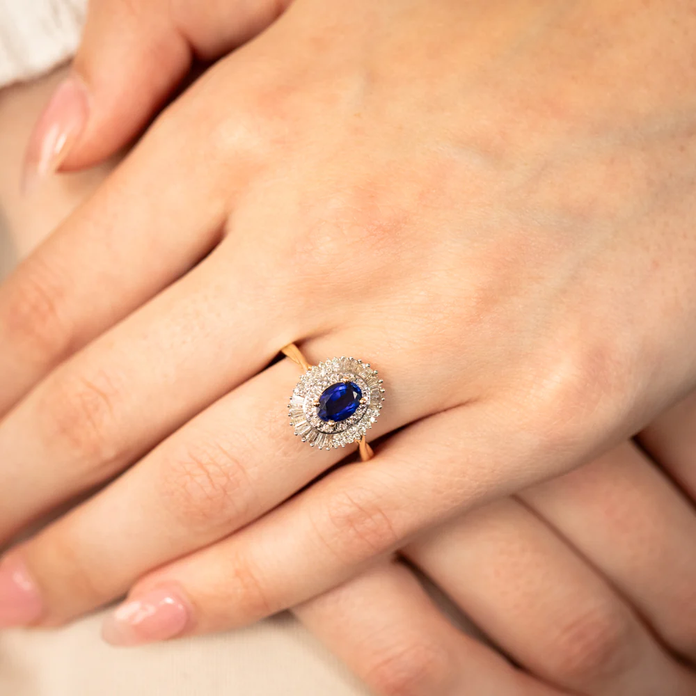 9ct Yellow Gold Oval Created Sapphire And Diamond Ring - Image 3