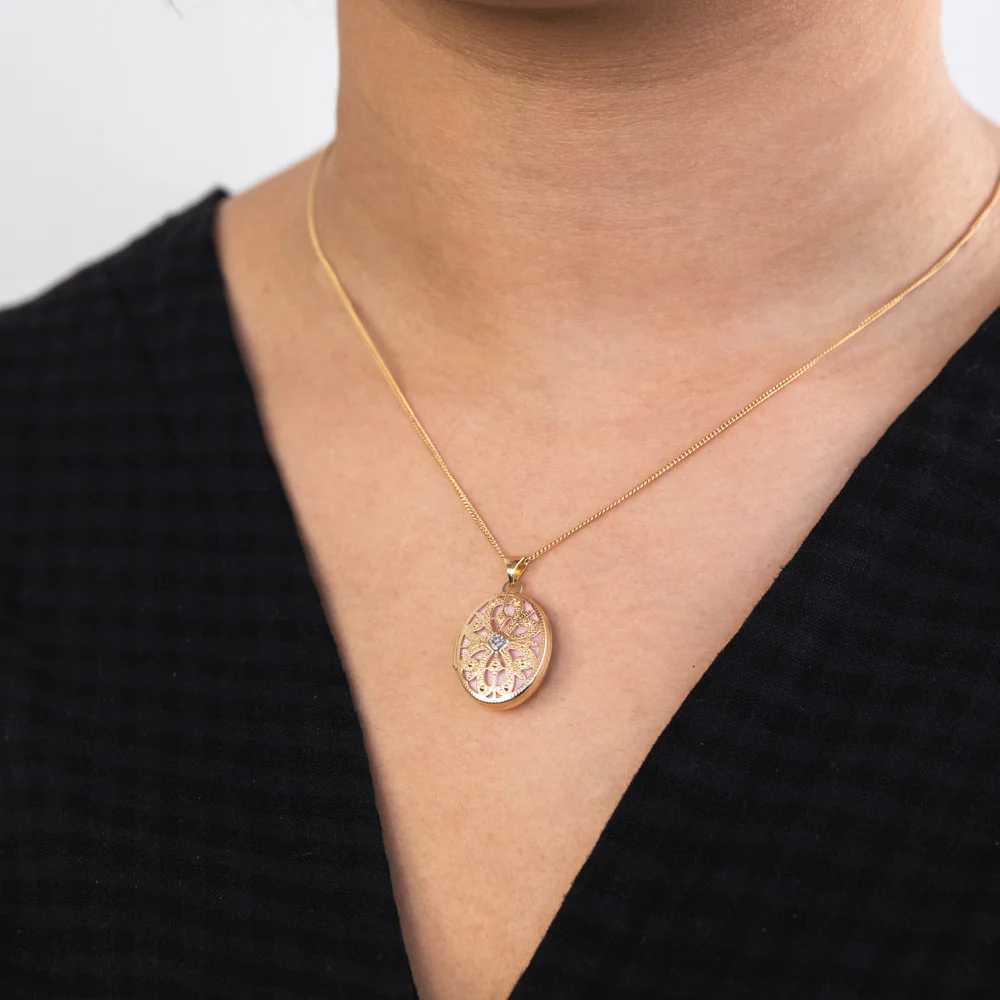 9ct Yellow Gold Oval Diamond Locket Pendant - Image 3