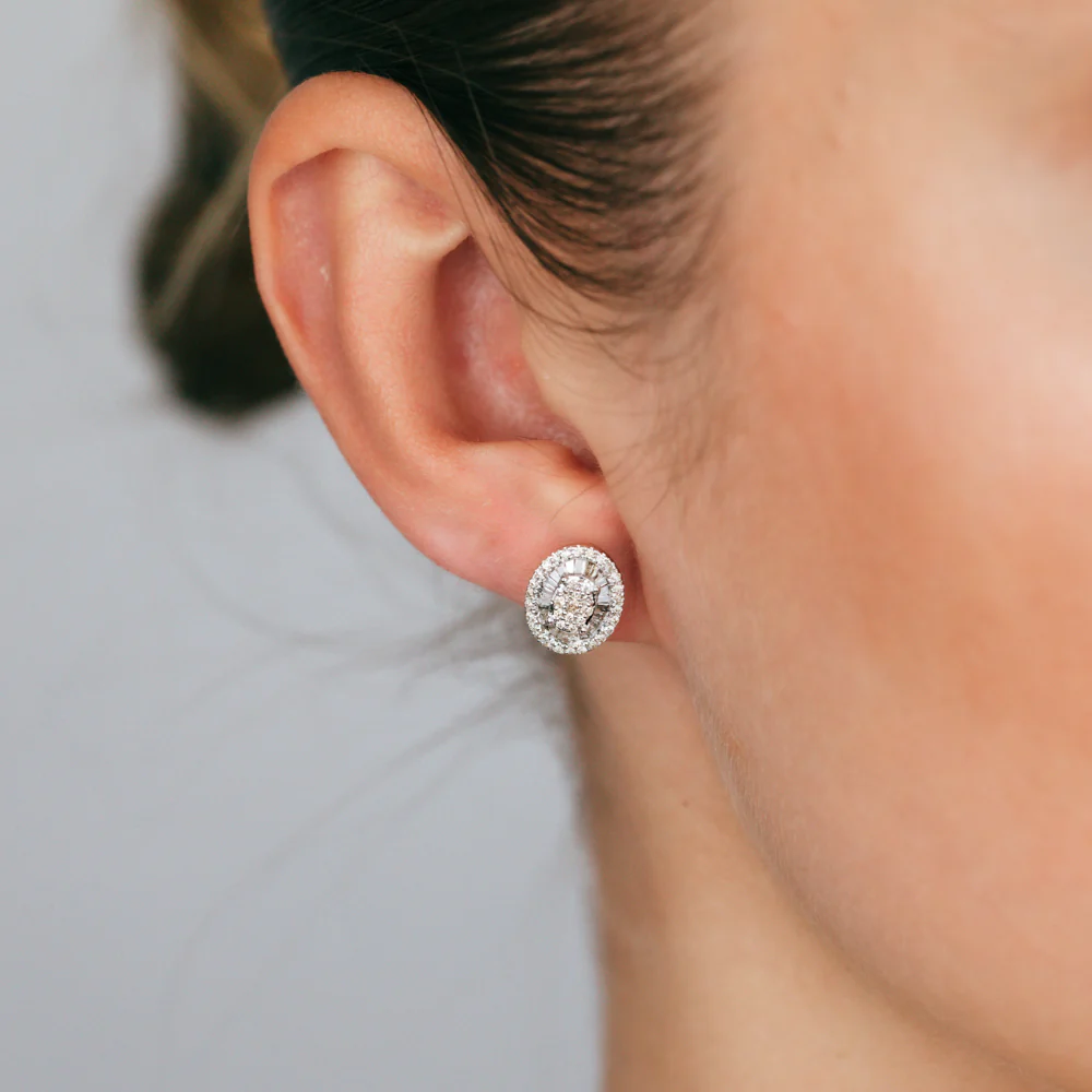 9ct Yellow Gold Oval Shaped Stud Earrings in 1/2 Carat Natural Diamonds - Image 2