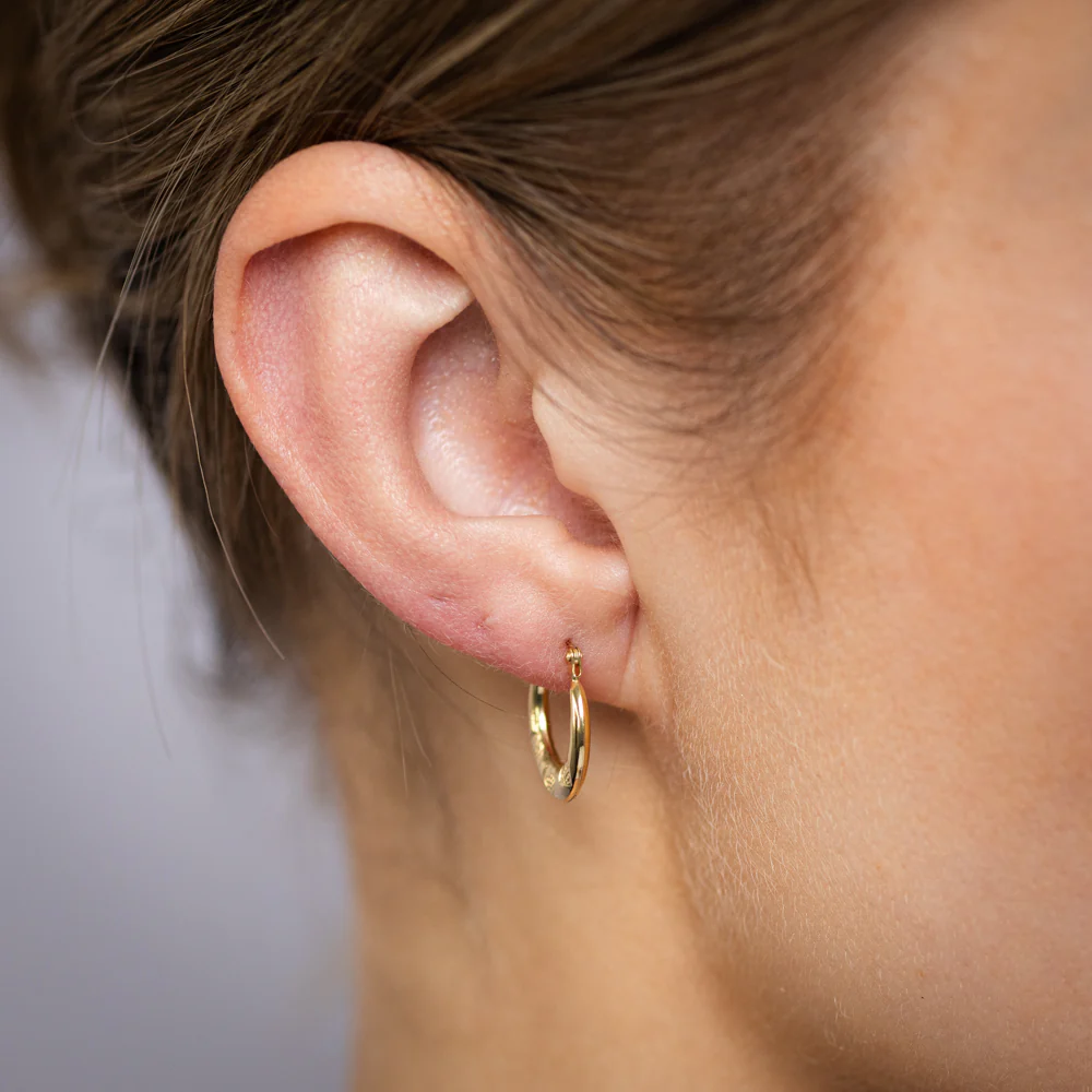9ct Yellow Gold Patterned Creole Hoop Earrings - Image 2