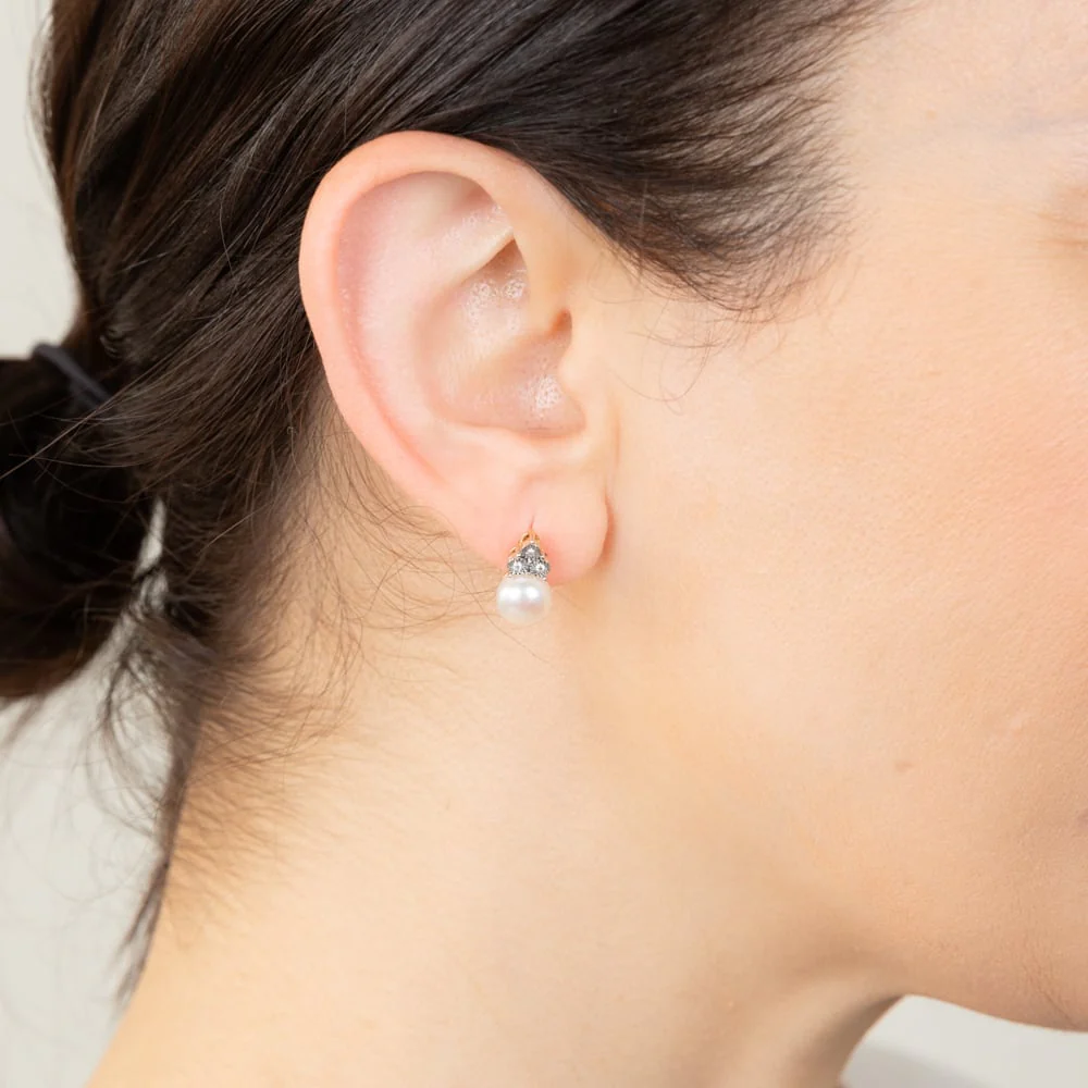 9ct Yellow Gold Pearl And Diamond Stud Earrings - Image 2