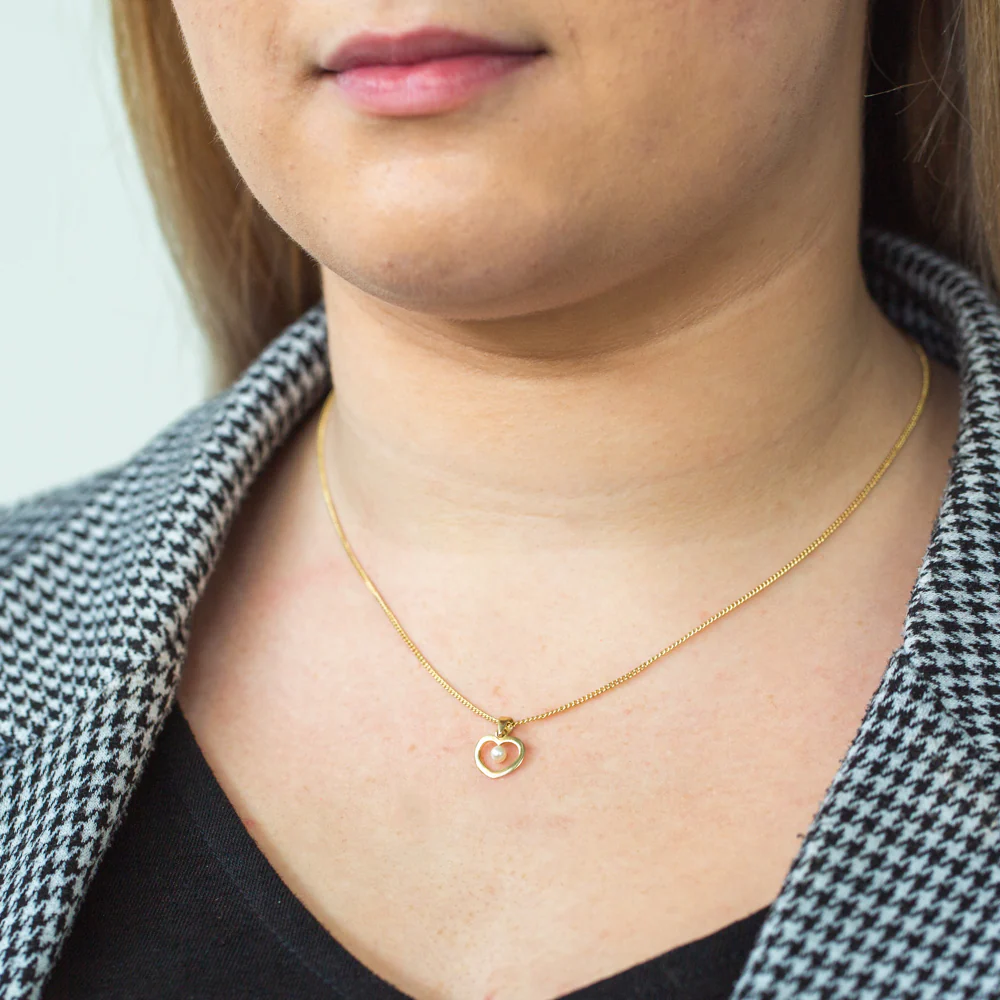 9ct Yellow Gold Pearl Heart Pendant - Image 2