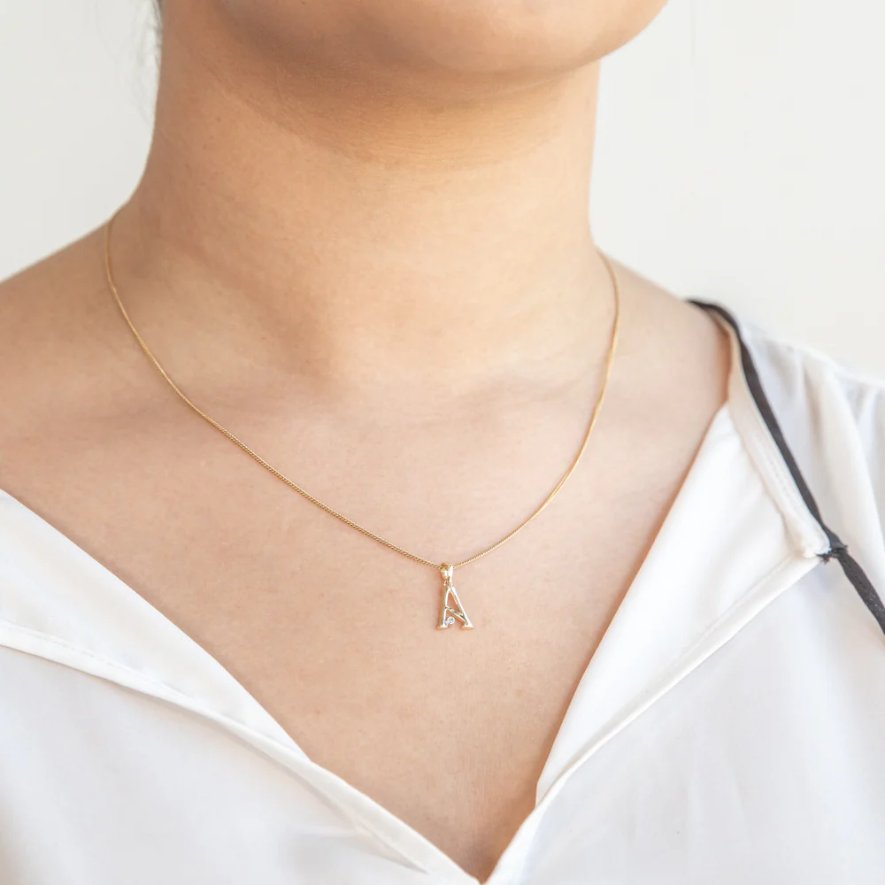 9ct Yellow Gold Pendant Initial A set with diamond - Image 2