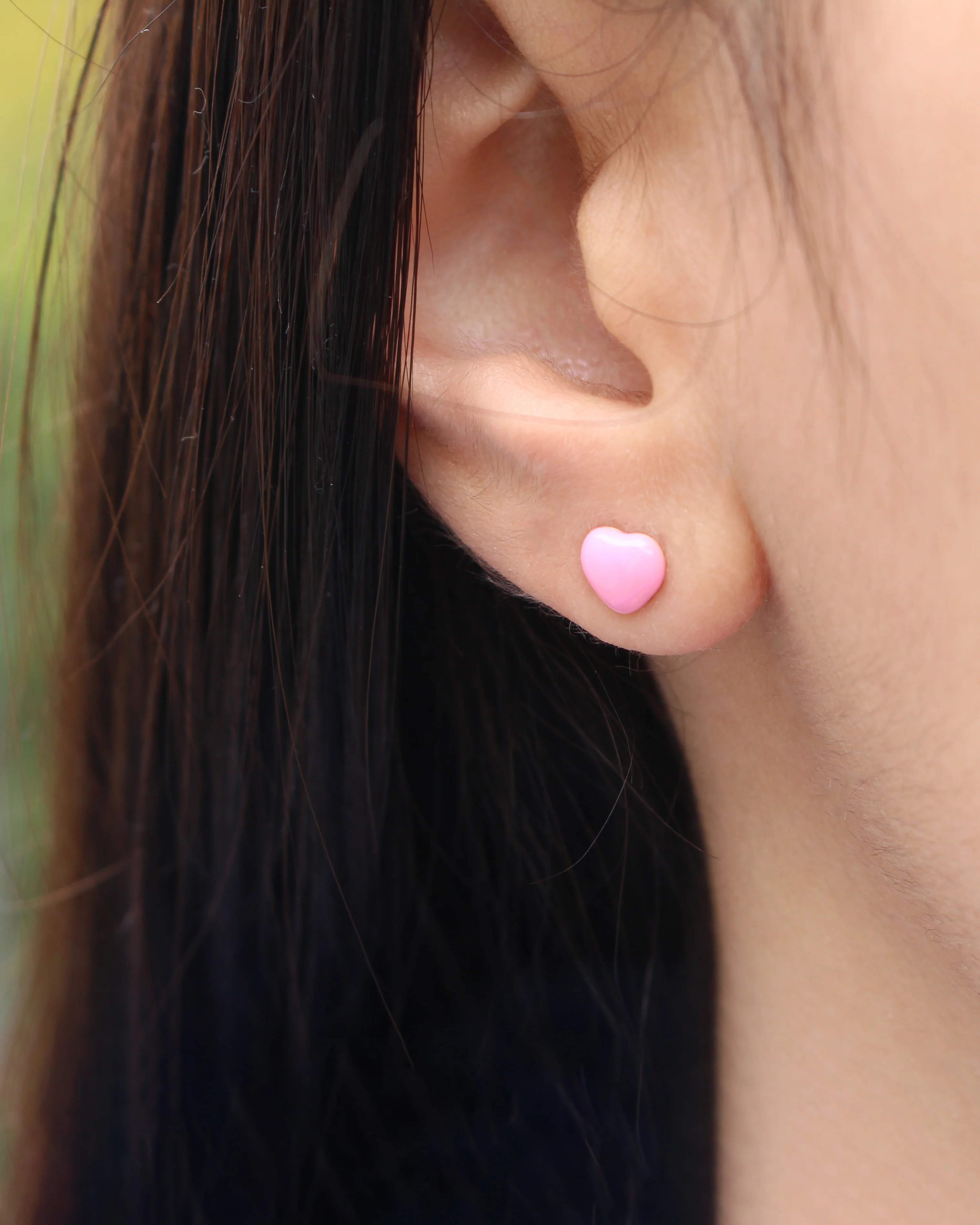 9ct Yellow Gold Pink Heart Stud Earrings - Image 2