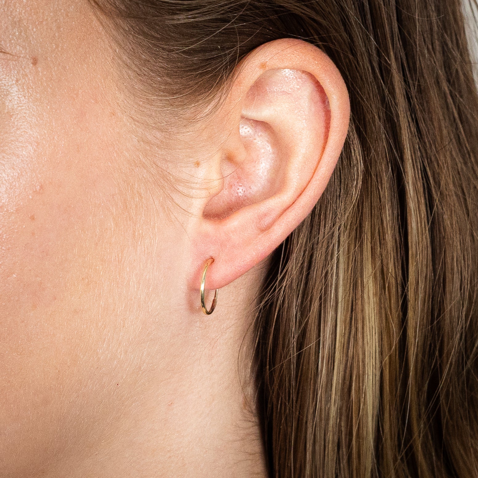 9ct Yellow Gold Plain 10mm Sleeper Earrings - Image 2