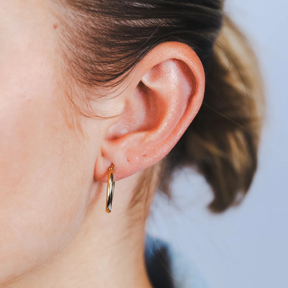 9ct Yellow Gold Plain 15mm Hoop Earrings - Image 3