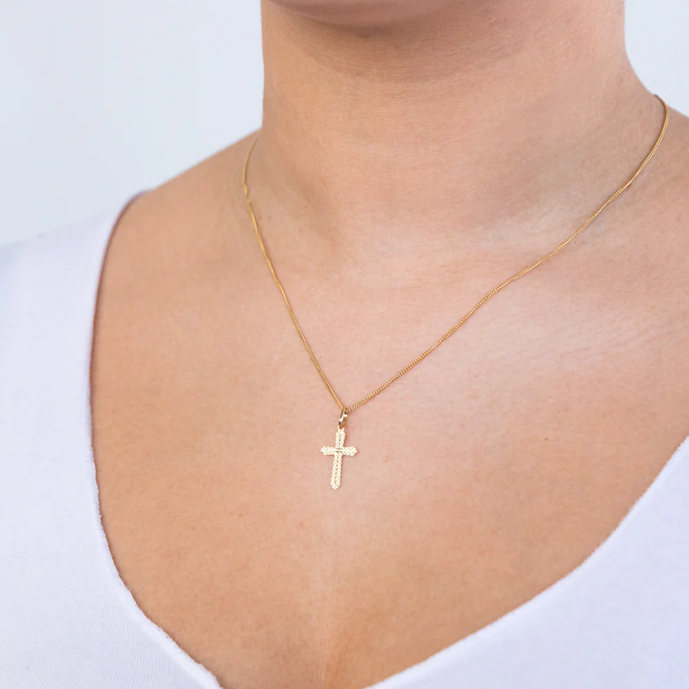 9ct Yellow Gold Plain & Diamond Cut 17mm Cross Pendant - Image 3