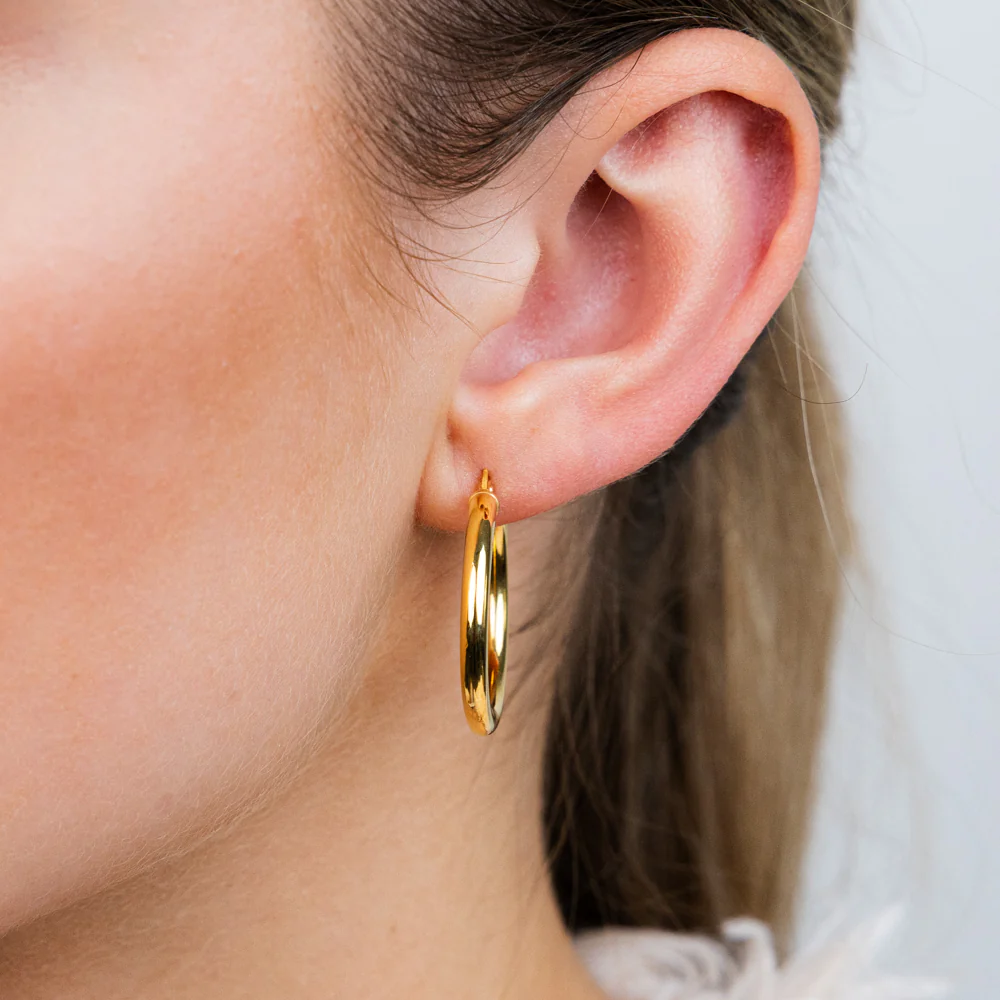 9ct Yellow Gold Polished 20mm Hoop Earrings - Image 2