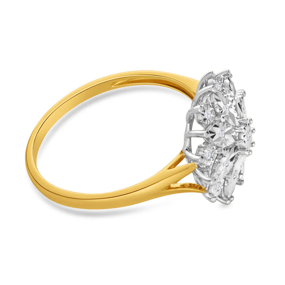 9ct Yellow Gold Ring With 19 Diamonds - Image 2