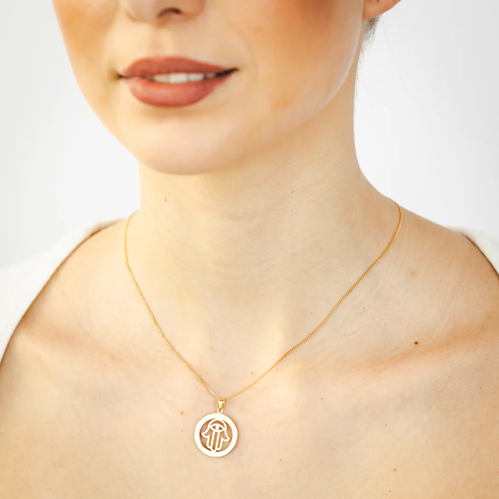9ct Yellow Gold Round Hamsa Pendant - Image 2