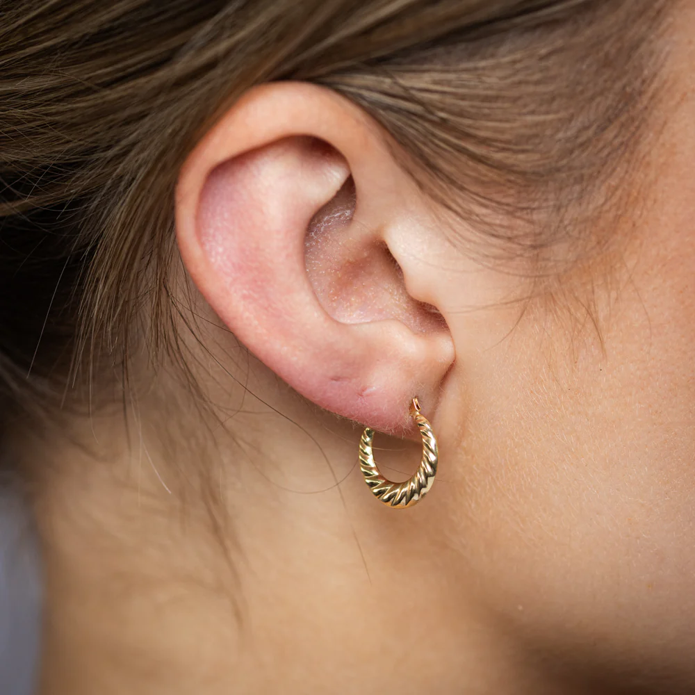 9ct Yellow Gold Shell Pattern Creole Hoop Earrings - Image 2