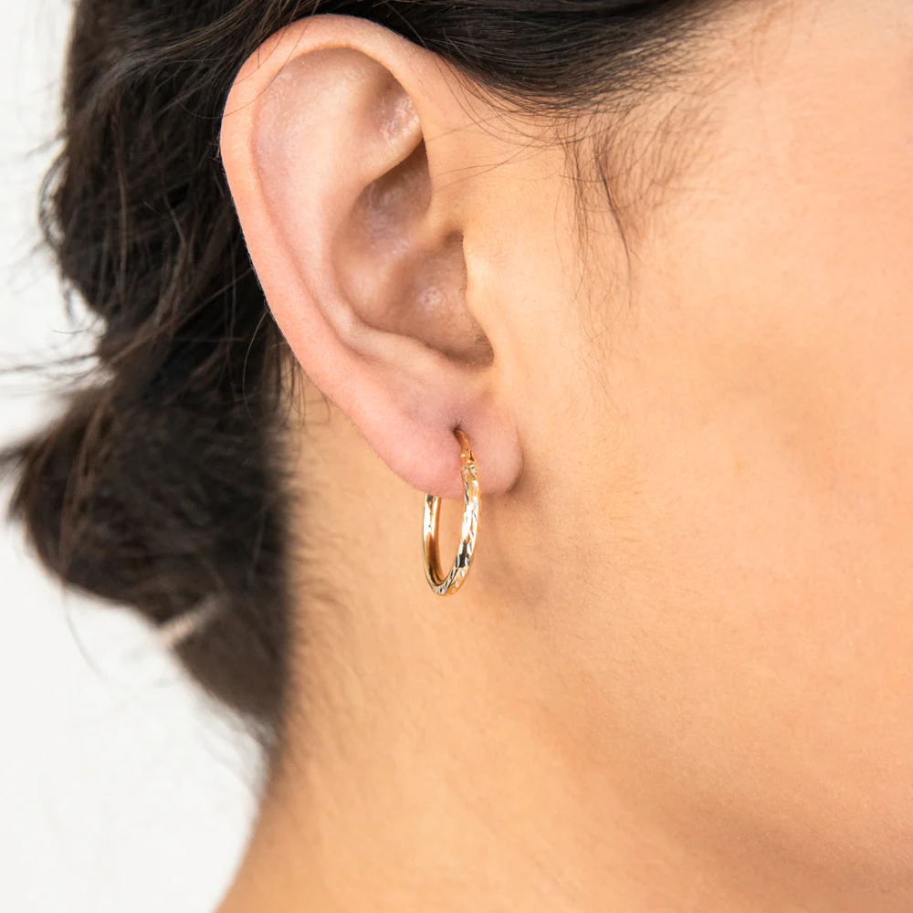 9ct Yellow Gold Silver Filled 15mm Hoop Earrings with diamond cut feature - Image 3