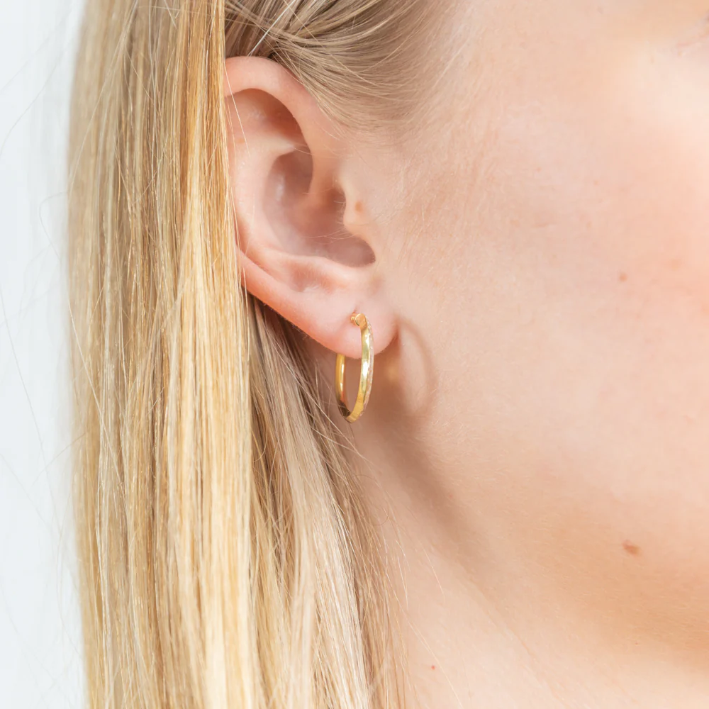 9ct Yellow Gold Silver Filled 15mm Hoop Earrings with diamond cut feature - Image 3