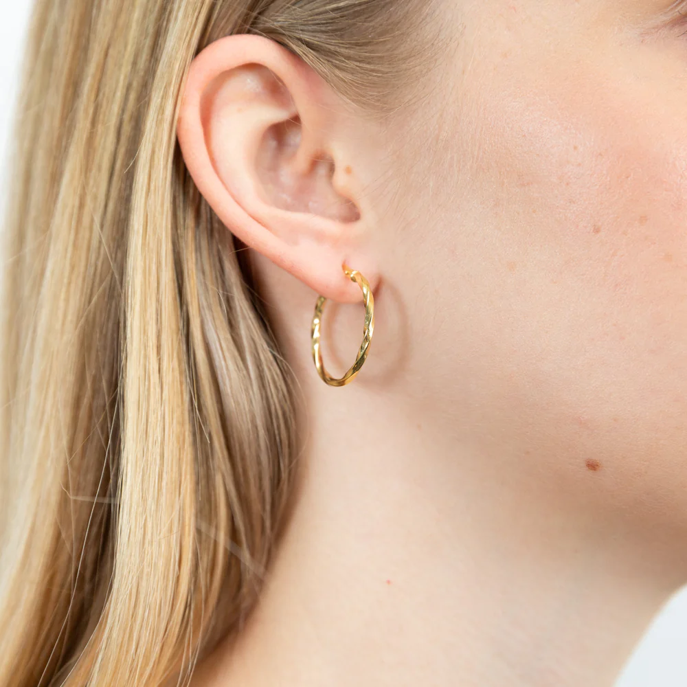 9ct Yellow Gold Silver Filled 20mm  Hoop Earrings with twist pattern - Image 2
