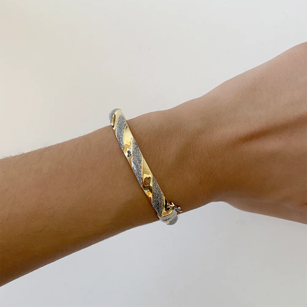 9ct Yellow Gold Silver Filled 61mm Bangle - Image 3
