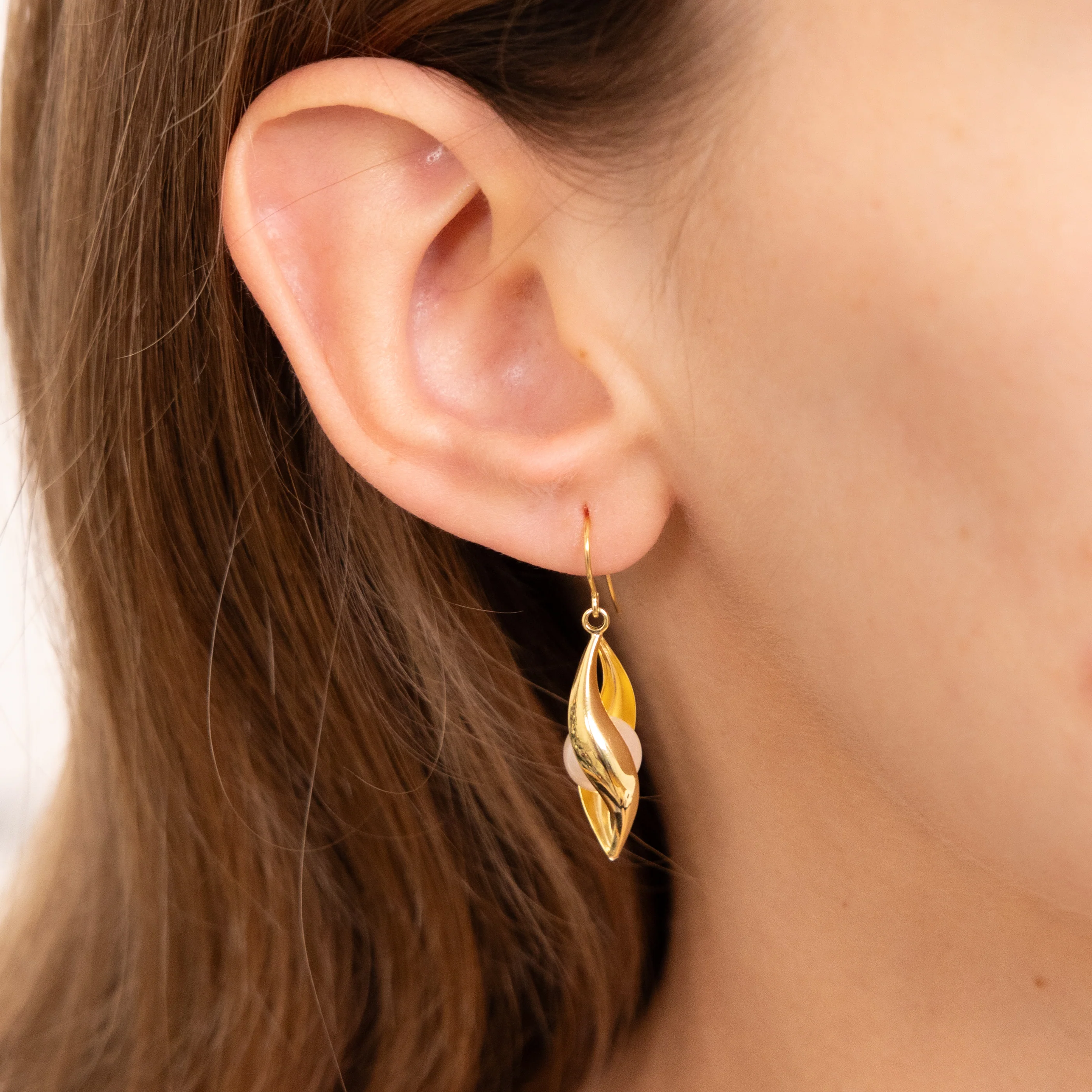 9ct Yellow Gold Silver-filled Freshwater Pearl Drop Earrings - Image 2