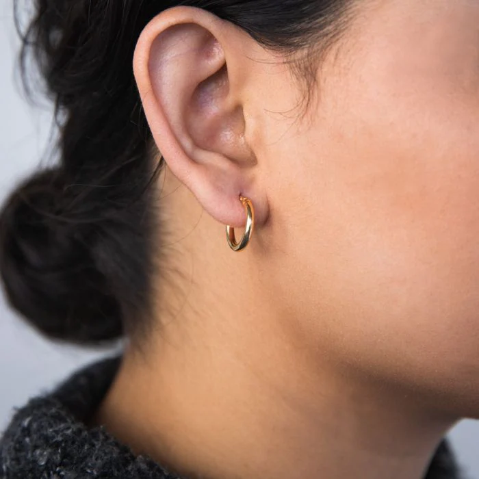 9ct Yellow Gold Silver Filled Plain 10mm (Internal) Hoop Earrings - Image 2