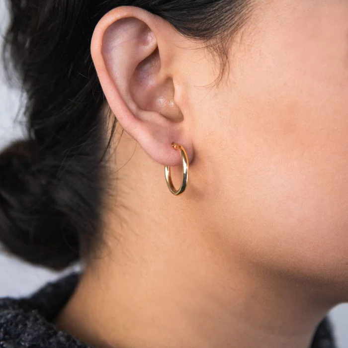 9ct Yellow Gold Silver Filled Plain 15mm (Internal) Hoop Earrings - Image 2
