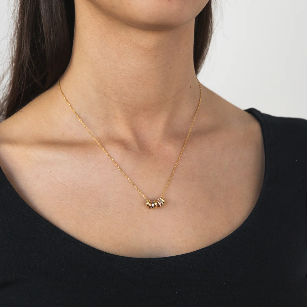 9ct Yellow Gold Silver Filled Rings Of Luck Pendant With 45cm Chain - Image 2