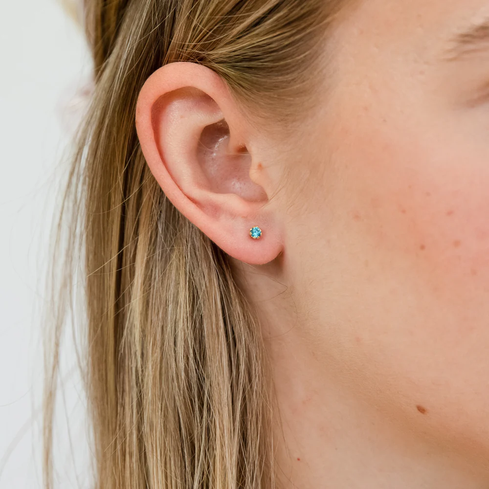 9ct Yellow Gold Silver Filled Sea Blue 3.2mm Cubic Zirconia Stud Earrings - Image 2