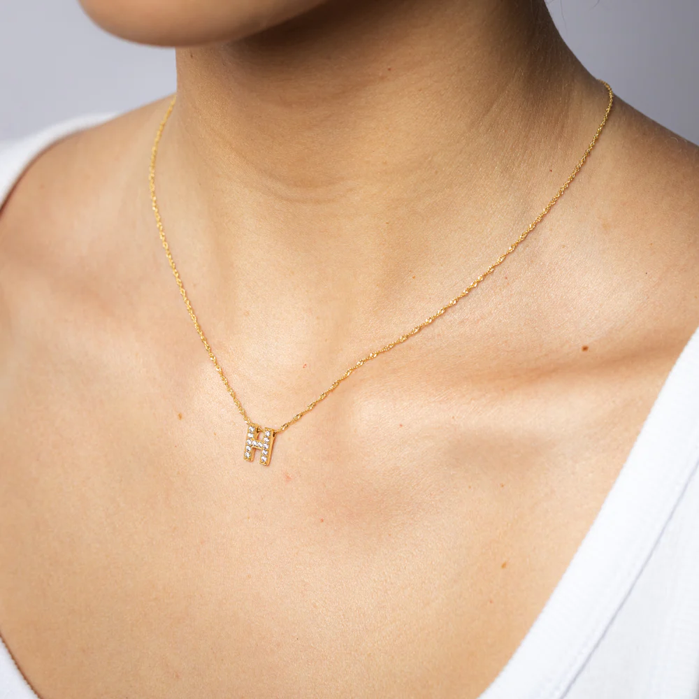 9ct Yellow Gold Silverfilled Cubic Zirconia Initial Letter "H" Pendant On Chain - Image 2