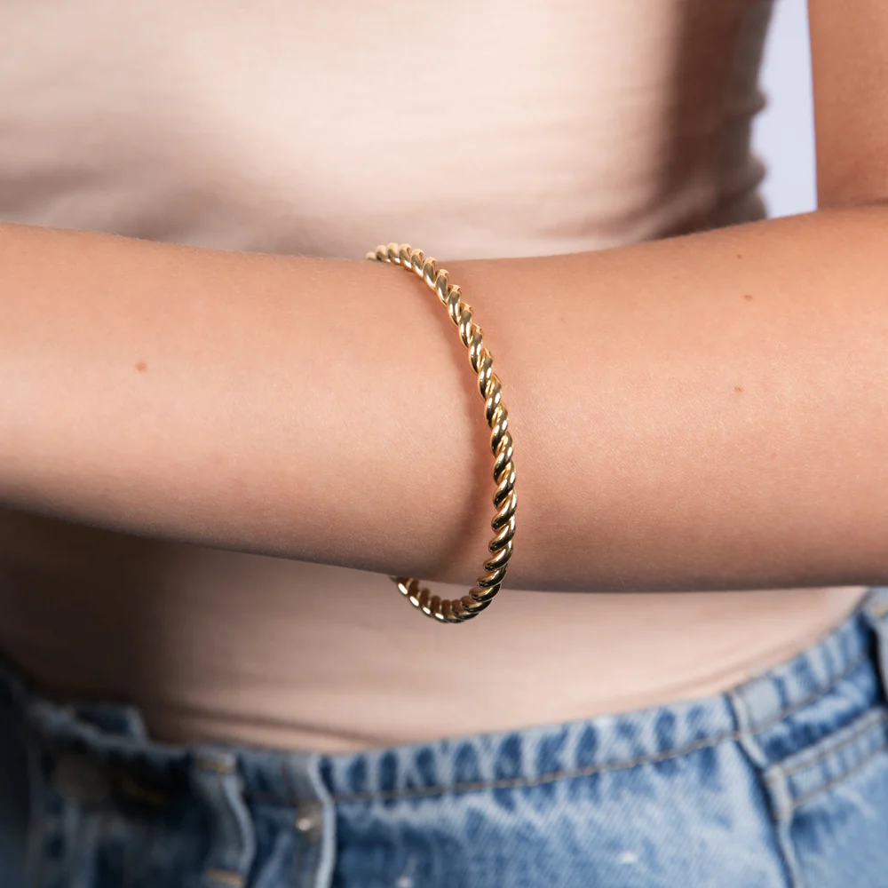 9ct Yellow Gold Silverfilled Fancy 65mm Bangle - Image 2