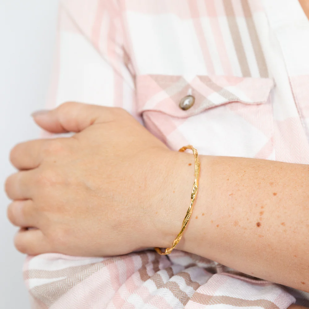 9ct Yellow Gold Silverfilled Greek Twist Golf 65mm Bangle - Image 2