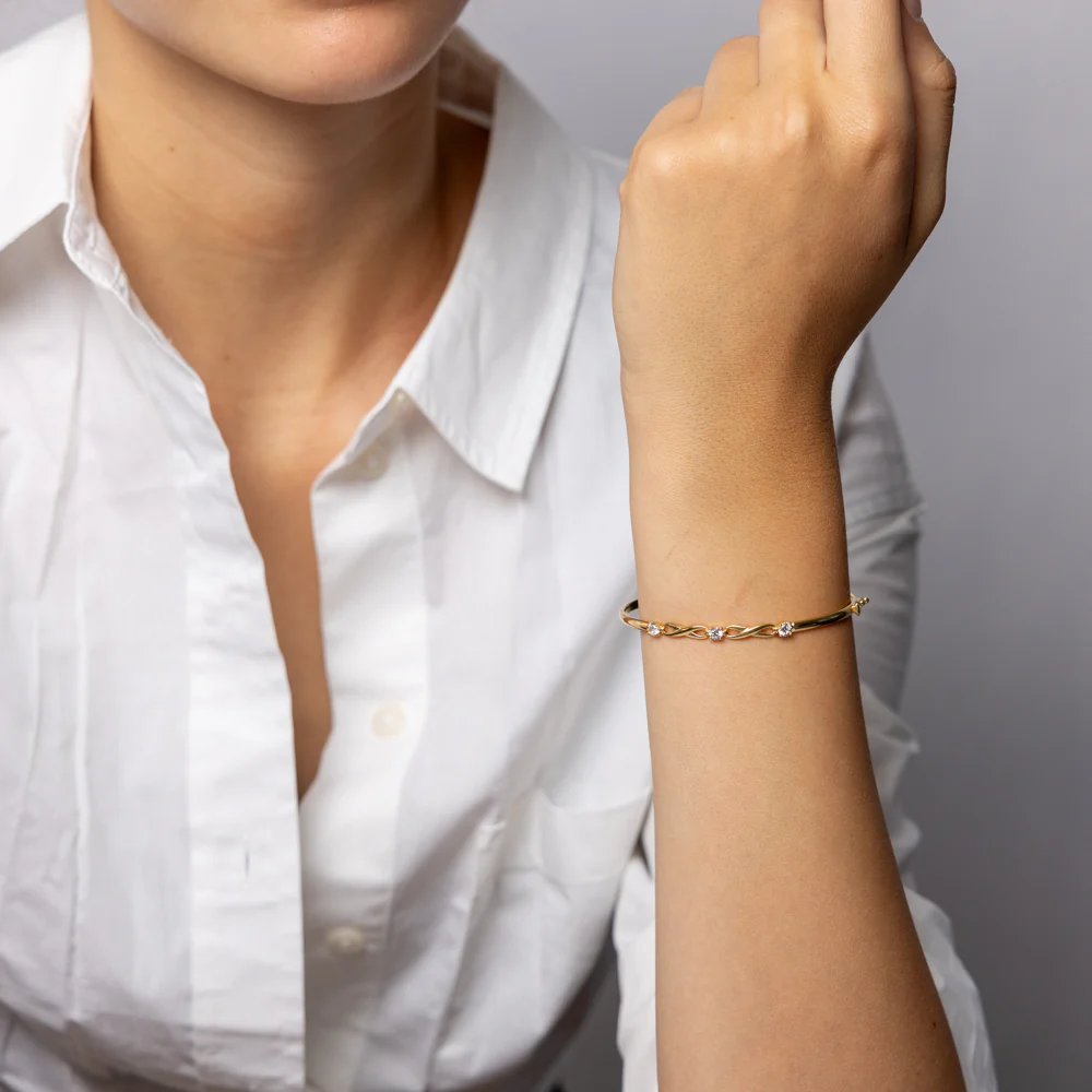 9ct Yellow Gold Silverfilled Infinity Bangle - Image 3