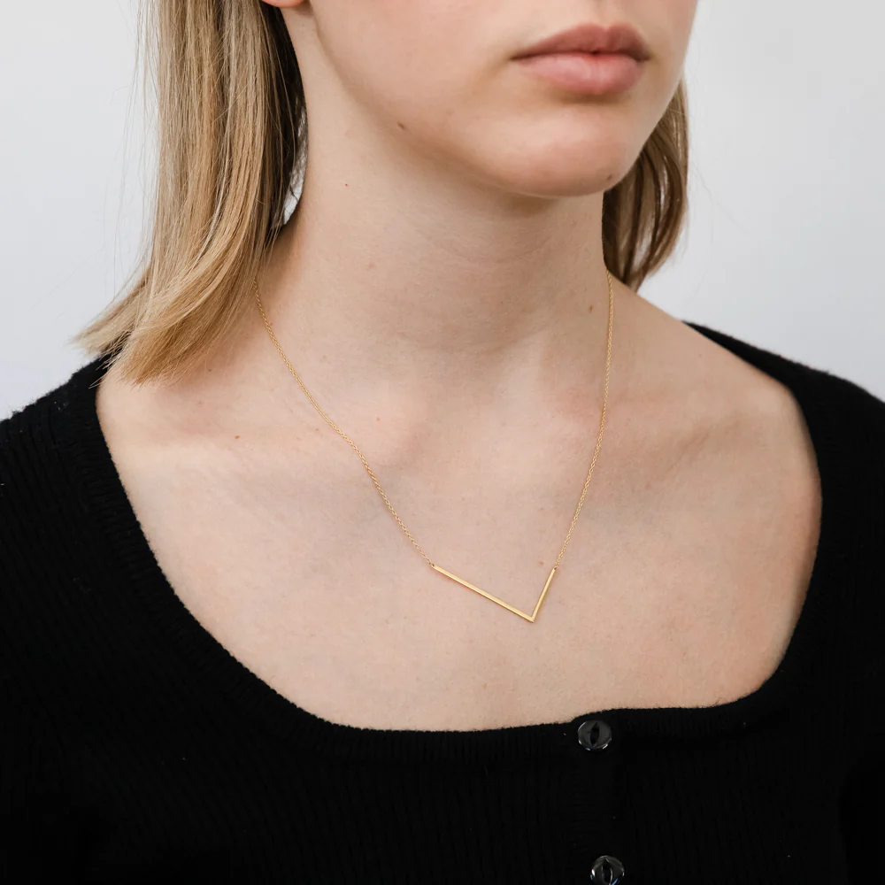 9ct Yellow gold Silverfilled Initial "L" Pendant on 42+3cm Chain - Image 2