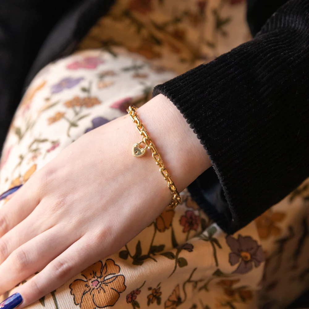 9ct Yellow Gold Silverfilled Lock On 19cm Bracelet - Image 3